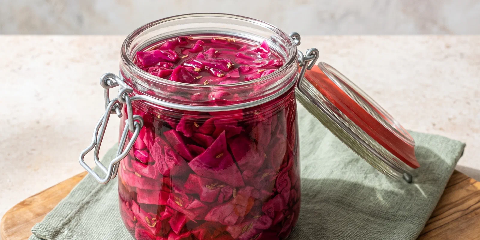Quick Pickled Red Cabbage